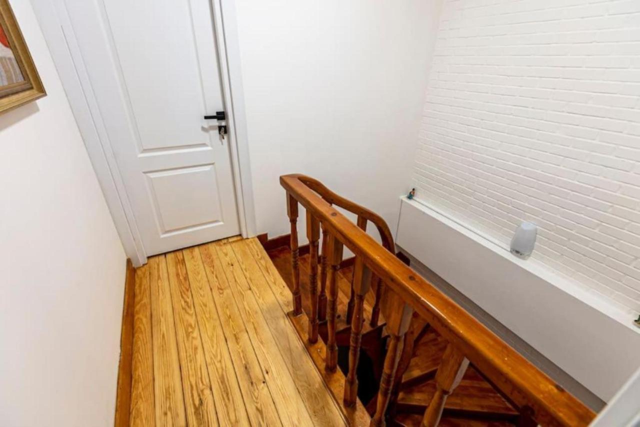 Historical 4-Br Home Steps From Besiktas Stadium & Bosphorus Views - Prime Nisantasi Location! Κωνσταντινούπολη Εξωτερικό φωτογραφία
