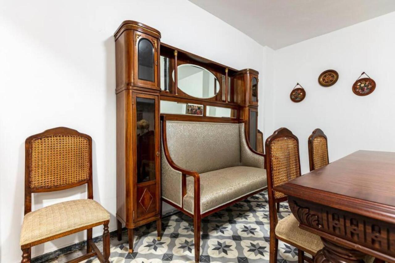 Historical 4-Br Home Steps From Besiktas Stadium & Bosphorus Views - Prime Nisantasi Location! Κωνσταντινούπολη Εξωτερικό φωτογραφία